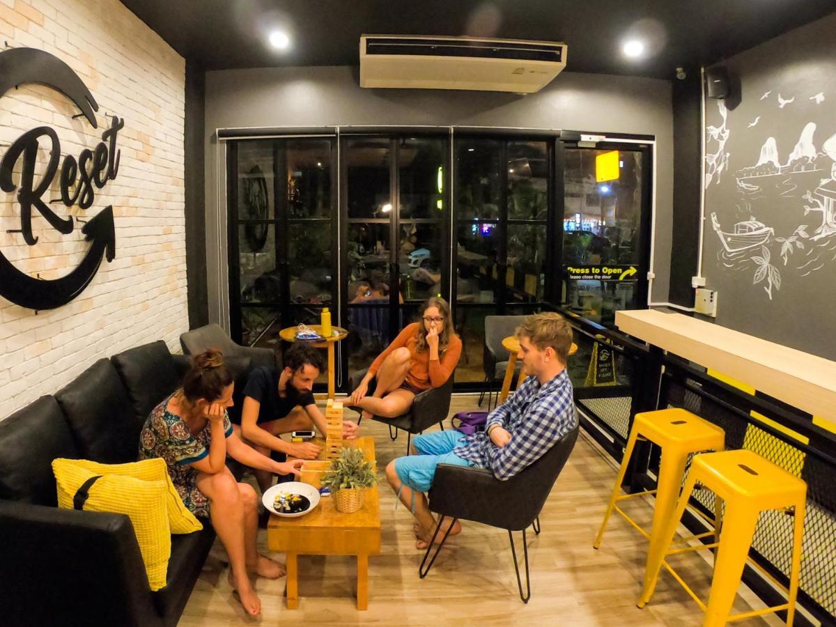 Reset Hostel Klong Muang Beach Exterior photo